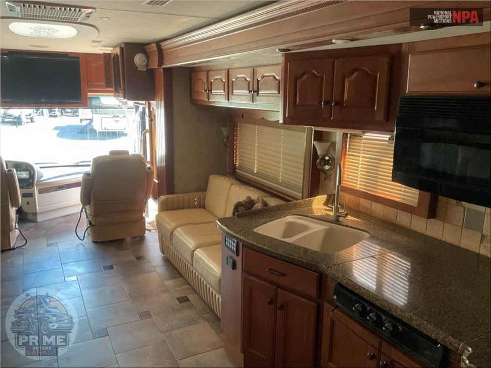 2008 Country Coach SUNSET BAY 425 CUMMINS QUAD SLIDE - ALLURE 470 SERIES — фото 9