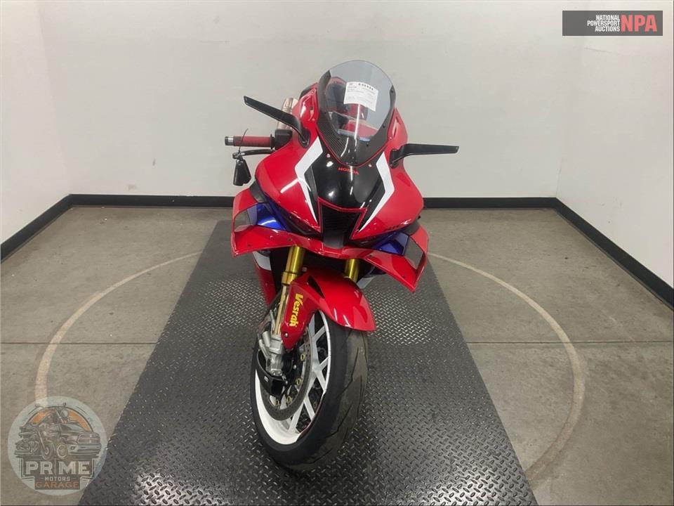 2021 Honda CBR1000RR-R FIREBLADE SP — фото 2
