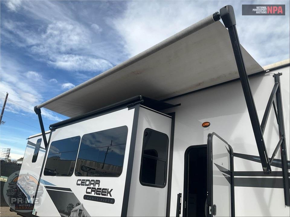 2024 Cedar Creek M-380MUD - FIFTH WHEEL SERIES — фото 49