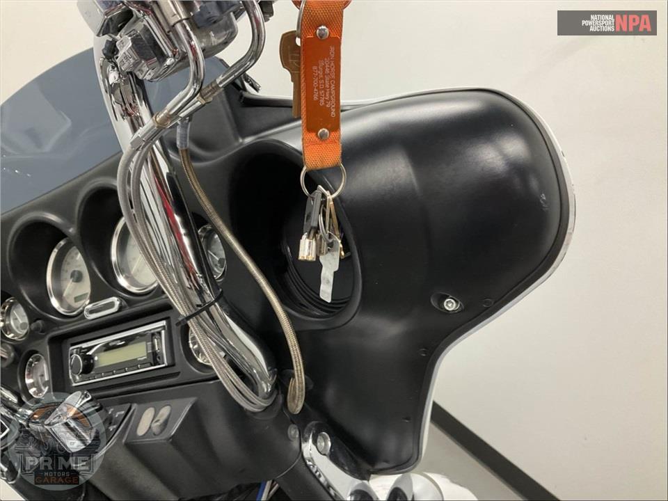 2006 Harley-Davidson FLHXI STREET GLIDE — фото 12