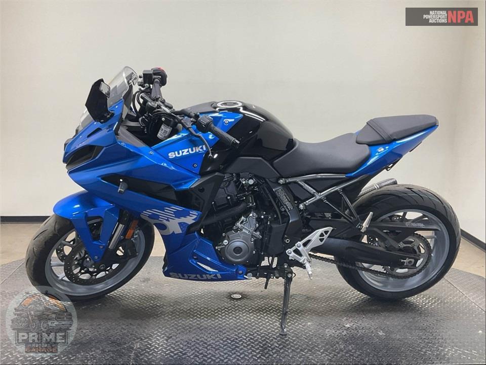 2024 Suzuki GSX800FRQM4 GSX-8R — фото 3