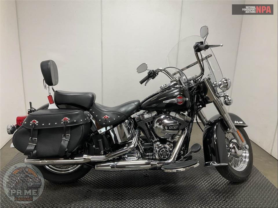 2017 Harley-Davidson FLSTC HERITAGE SOFTAIL CLASSIC — фото 1
