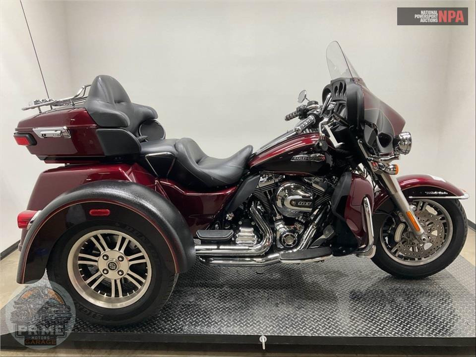 2014 Harley-Davidson FLHTCUTG TRIGLIDE ULTRA CLASSIC — фото 1