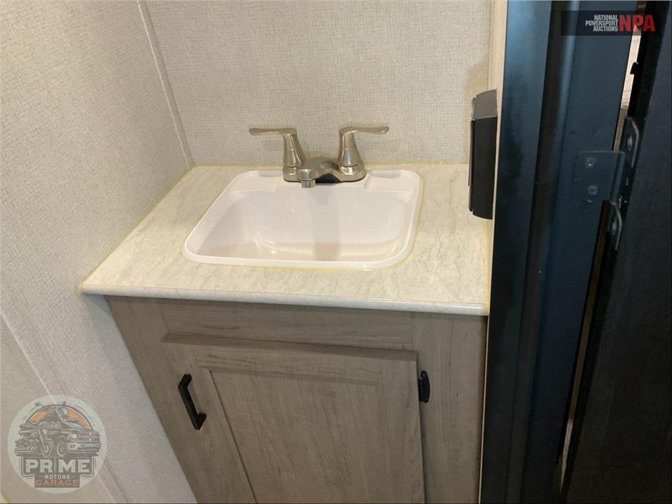 2021 Keystone Rv M-28 RKS - HIDEOUT LUXURY SERIES — фото 15