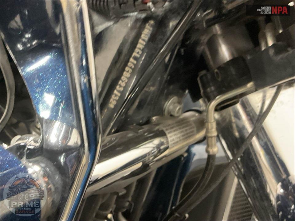 2016 Harley-Davidson FLTRU ROAD GLIDE ULTRA — фото 11