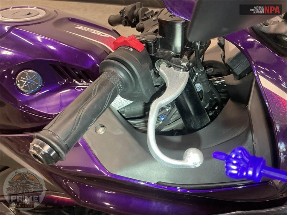 2023 Yamaha YZF-R3 — фото 27