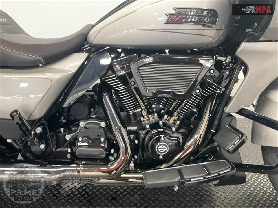 2023 Harley-Davidson FLTRXSE CVO ROAD GLIDE — фото 6