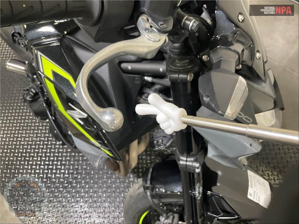 2024 Kawasaki Z900 ABS — фото 32
