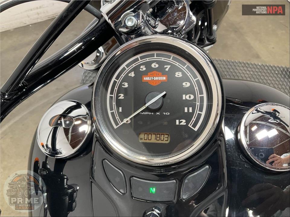 2017 Harley-Davidson FLS SOFTAIL SLIM — фото 5