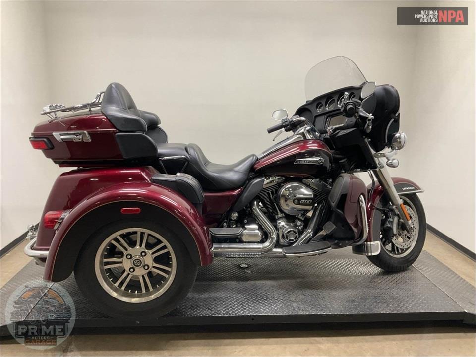 2014 Harley-Davidson FLHTCUTG TRIGLIDE ULTRA CLASSIC — фото 1