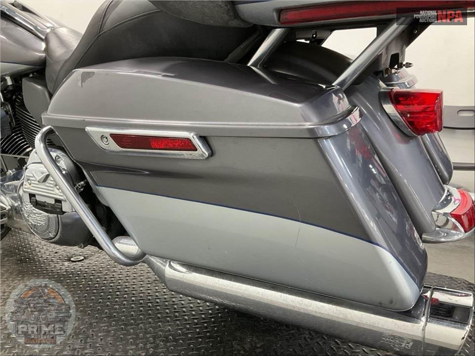 2014 Harley-Davidson FLHTK ELECTRA GLIDE ULTRA LIMITED — фото 26