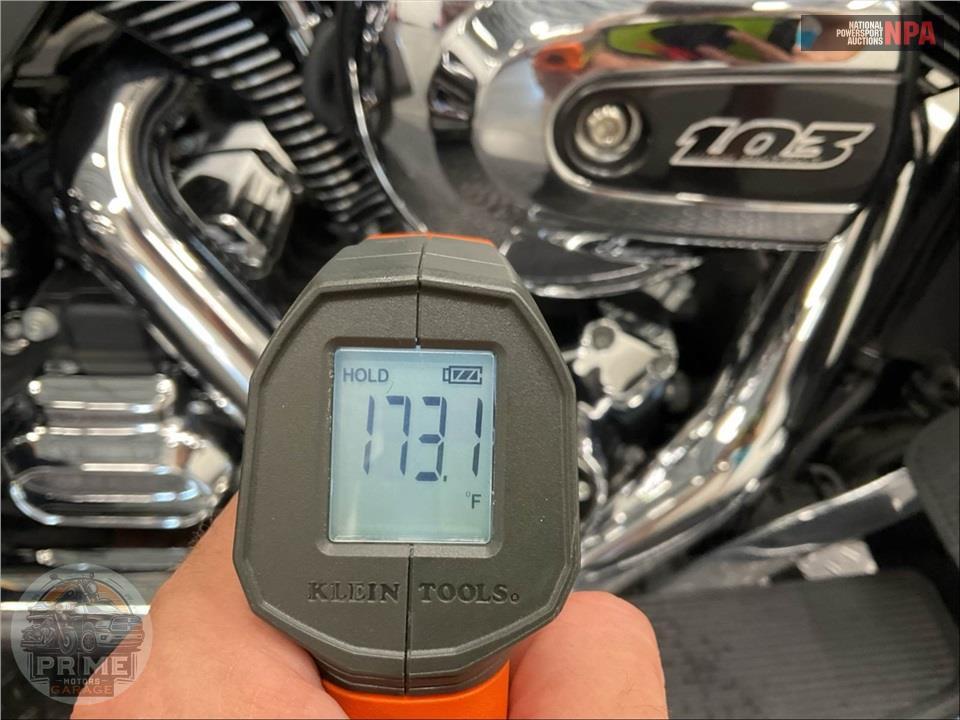 2015 Harley-Davidson FLHTCUTG TRIGLIDE ULTRA CLASSIC — фото 8