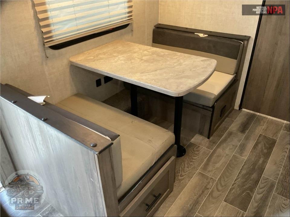2022 Gulf Stream M-199DD Kingsport Super Lite Series — фото 13