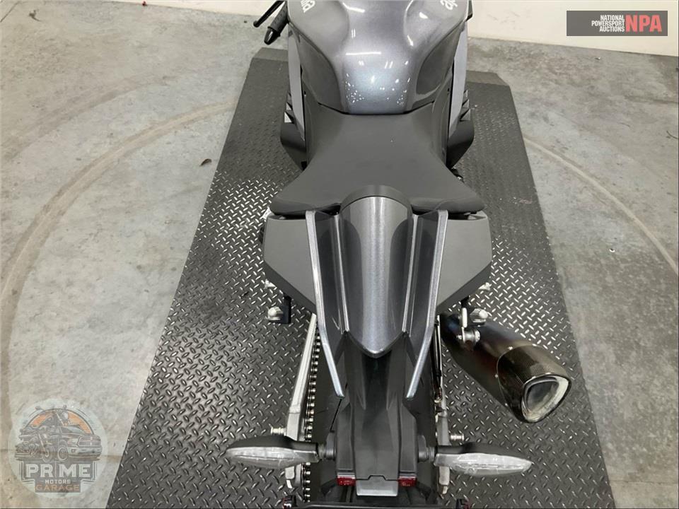 2027 Aprilia RSV4 1100 — фото 13