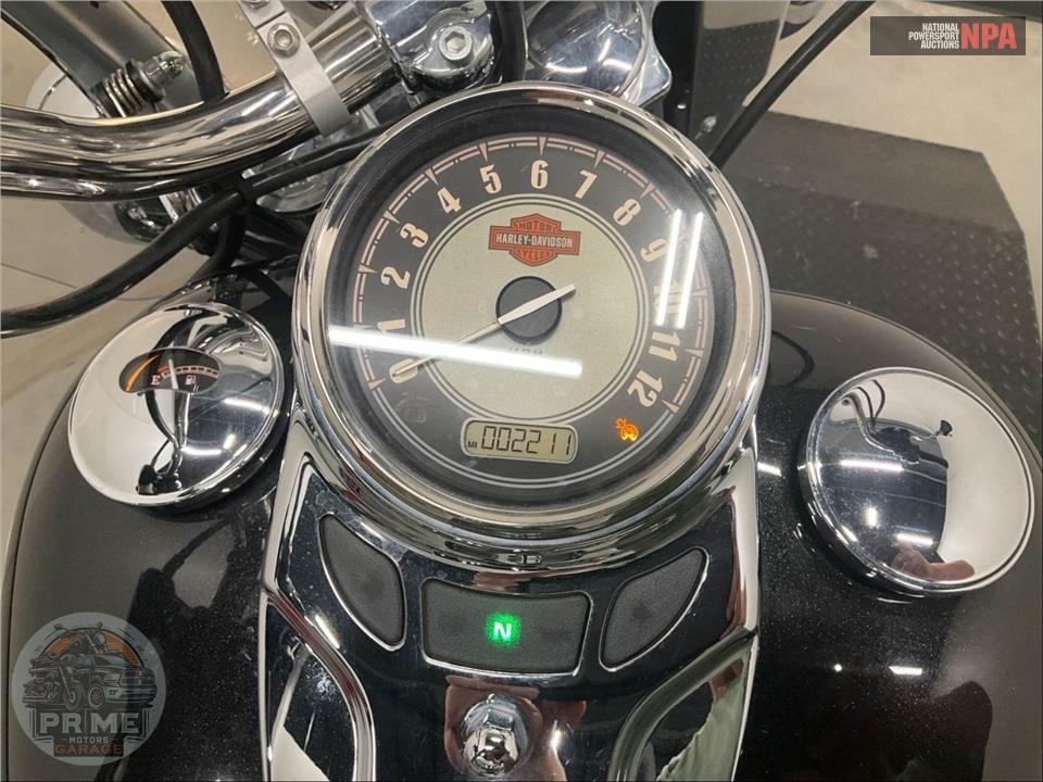 2017 Harley-Davidson FLSTC HERITAGE SOFTAIL CLASSIC — фото 5