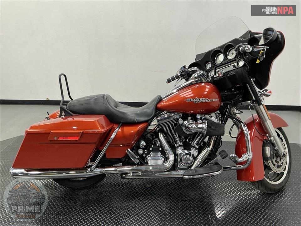 2011 Harley-Davidson FLHX-103 STREET GLIDE — фото 1