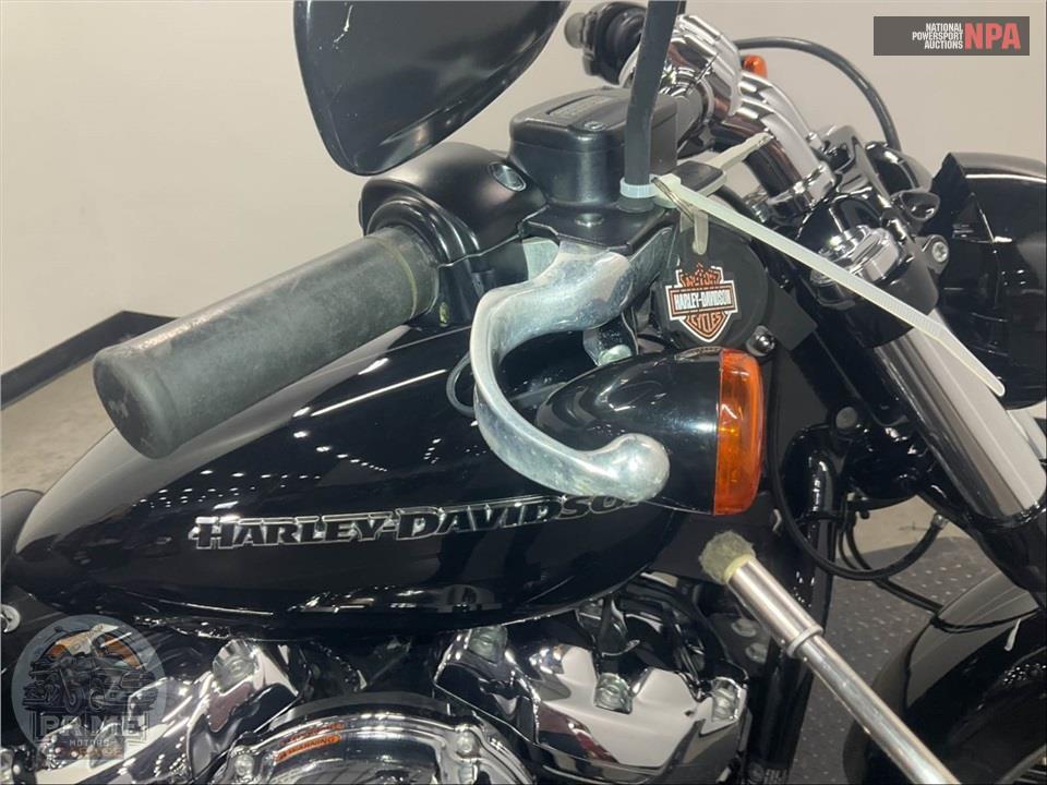 2018 Harley-Davidson FXBR BREAKOUT — фото 24