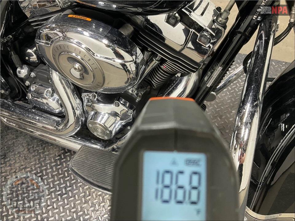 2010 Harley-Davidson FLHTC ELECTRA GLIDE CLASSIC — фото 8
