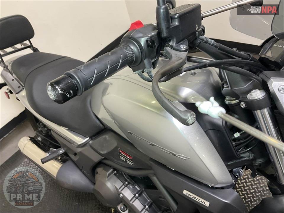 2015 Honda CTX700NDF NAKED DCT (ABS) — фото 30