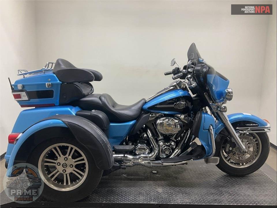 2011 Harley-Davidson FLHTCUTG TRIGLIDE UL CLSC — фото 1