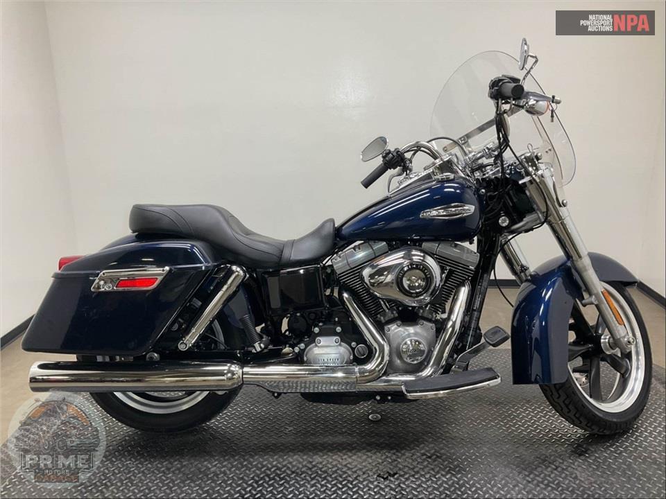 2013 Harley-Davidson FLD-103 DYNA SWITCHBACK — фото 1
