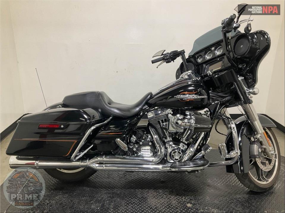 2014 Harley-Davidson FLHXS STREET GLIDE — фото 1