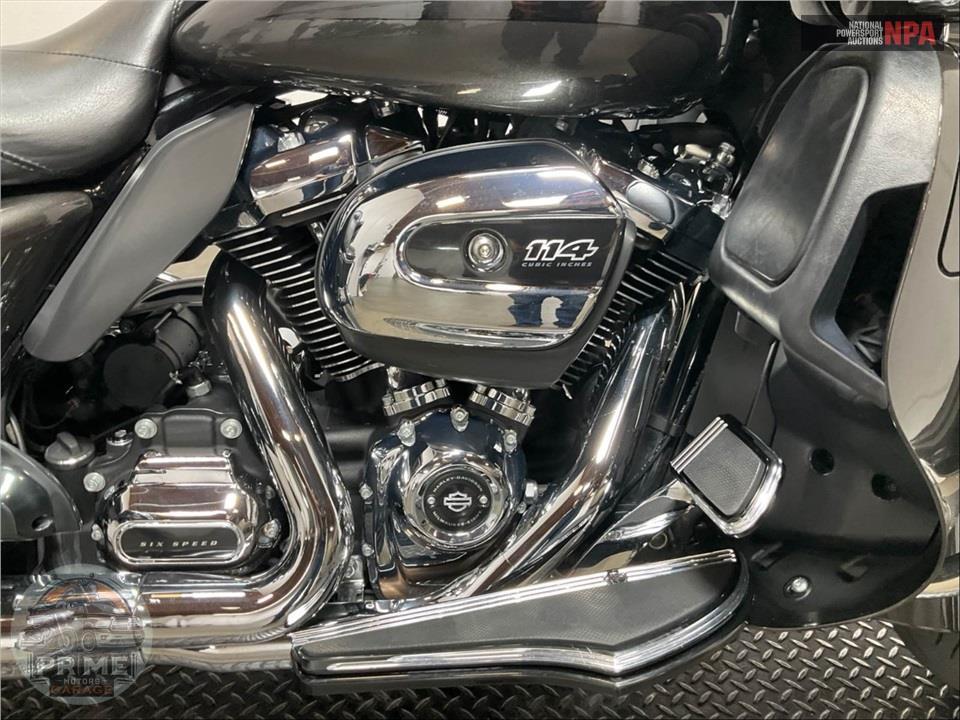 2019 Harley-Davidson FLTRU ROAD GLIDE ULTRA — фото 6