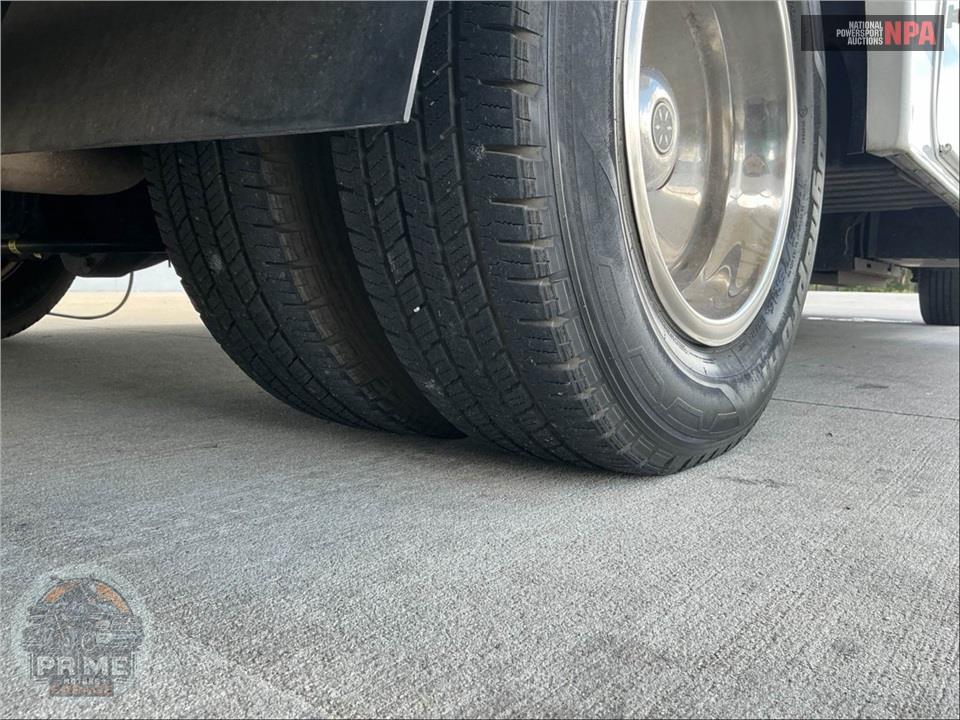 2019 Thor Motor Coach M-22FE E350-V10 - FREEDOM ELITE SERIES — фото 47