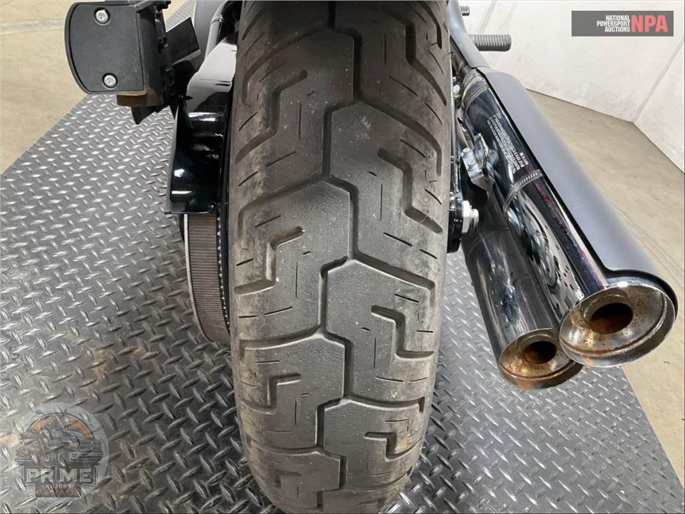 2018 Harley-Davidson FXBB STREET BOB — фото 17