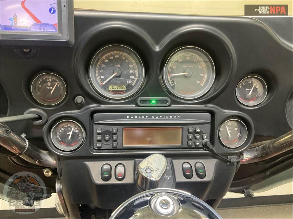 2009 Harley-Davidson FLHTCUTG TRIGLIDE ULTRA CLASSIC — фото 5