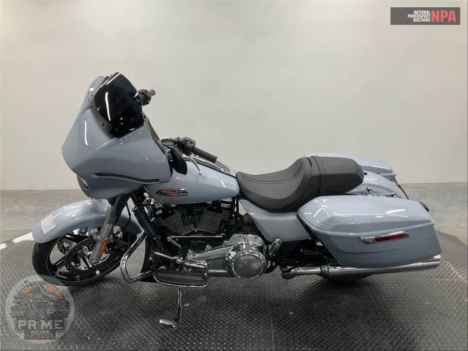 2025 Harley-Davidson FLHX STREET GLIDE — фото 3