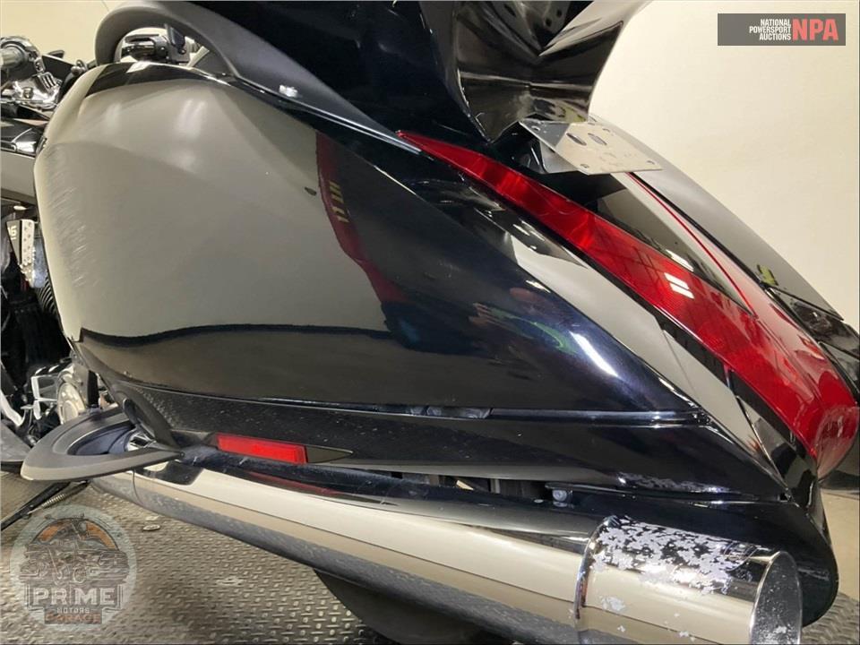 2013 Victory Motorcycles VISION TOUR — фото 30