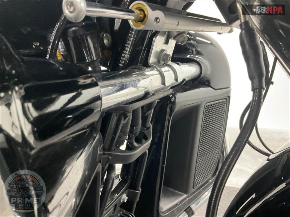 2023 Harley-Davidson FLHTCUTG TRI GLIDE ULTRA CLASSIC — фото 11