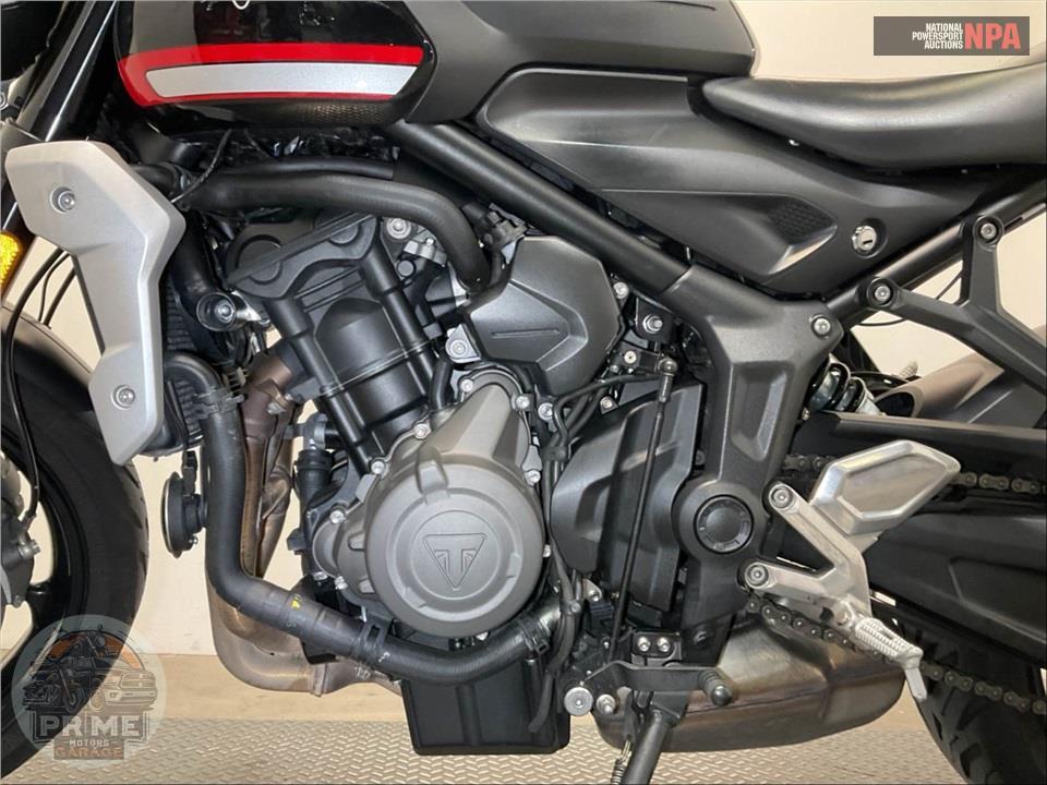 2023 Triumph TRIDENT (BLACK) — фото 8