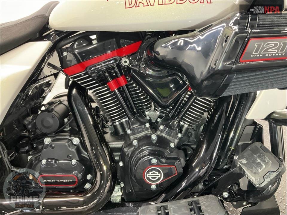 2024 Harley-Davidson FLTRXSTSE CVO ROAD GLIDE ST — фото 6
