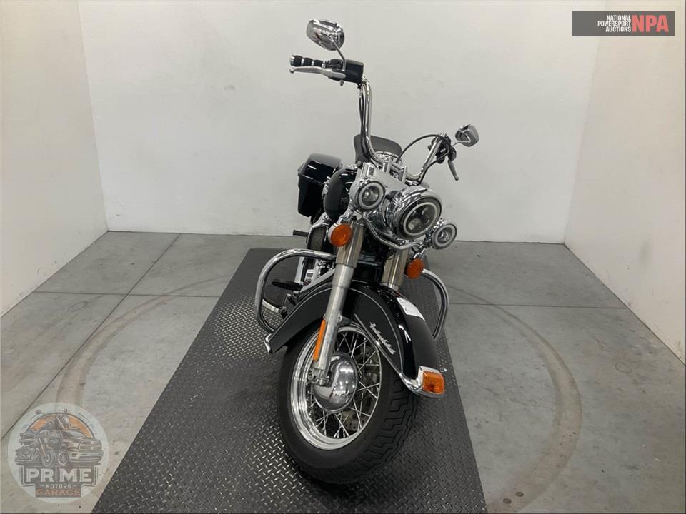 2016 Harley-Davidson FLSTC HERITAGE SOFTAIL CLASSIC — фото 2