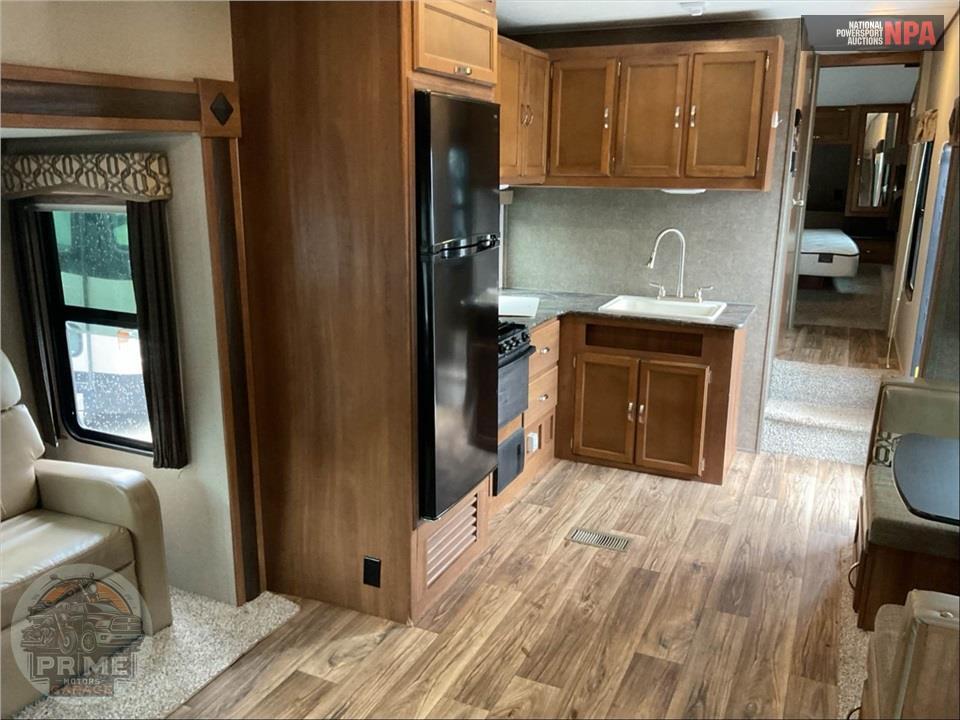2018 Keystone Rv M-253 FWRE SPRINGDALE FIFTH WHEEL SERIES — фото 8