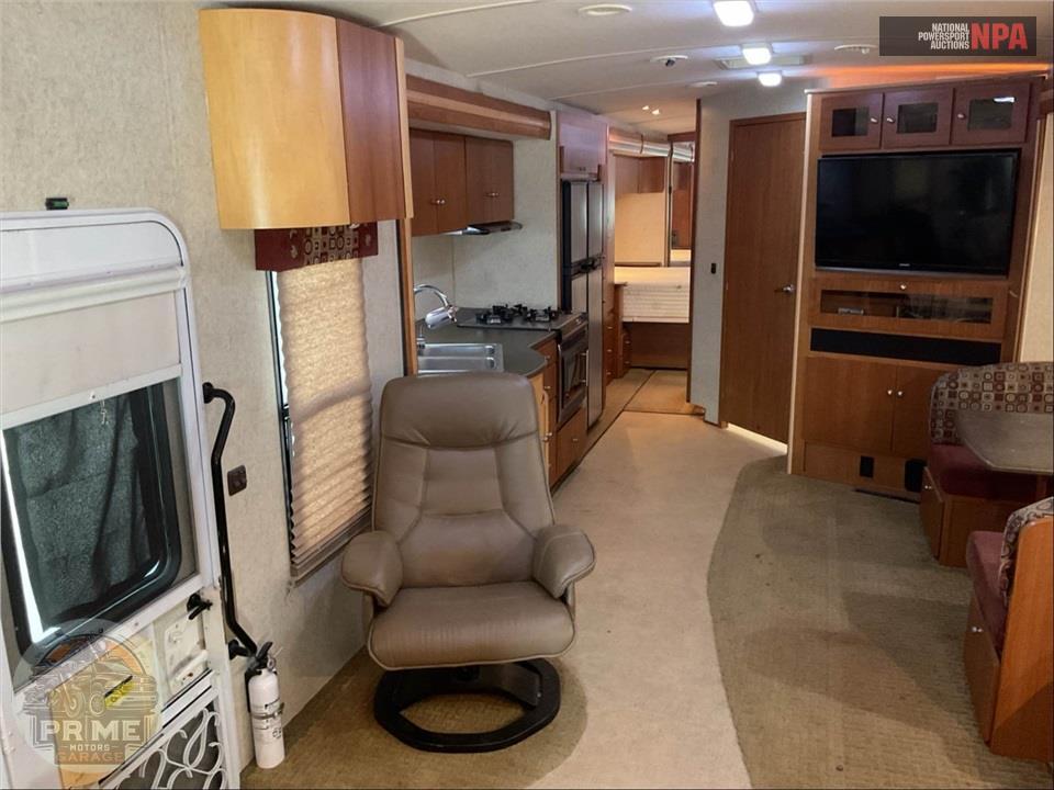 2008 Winnebago M-39W-WORKHORSE - DESTINATION SERIES — фото 8