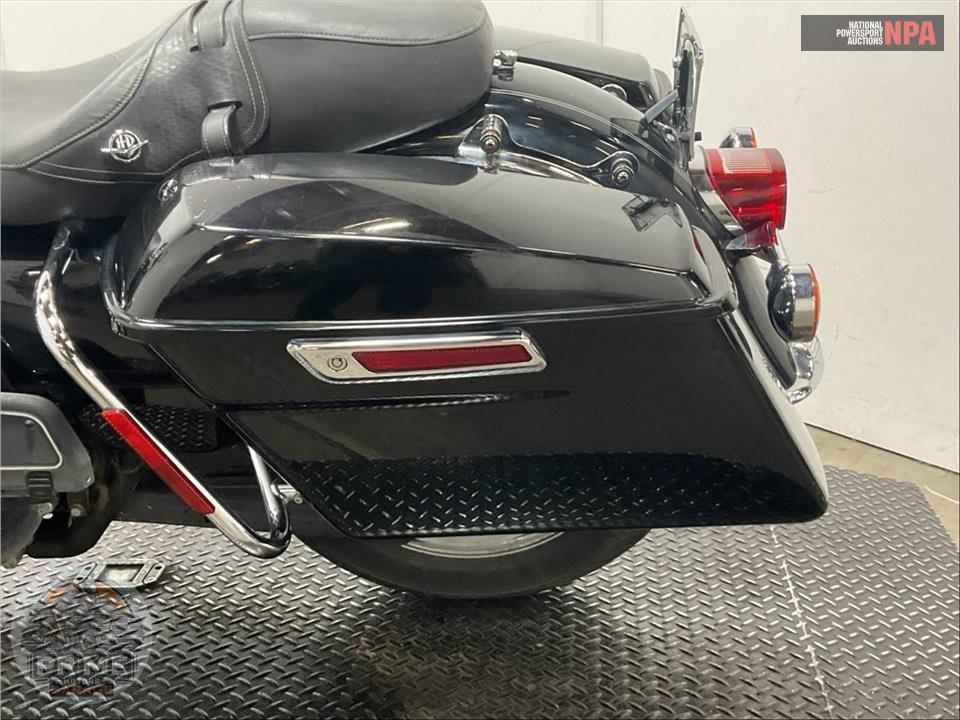 2012 Harley-Davidson FLHRC ROAD KING CLSC — фото 22