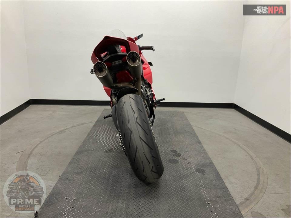 2022 Ducati PANIGALE V4 — фото 4