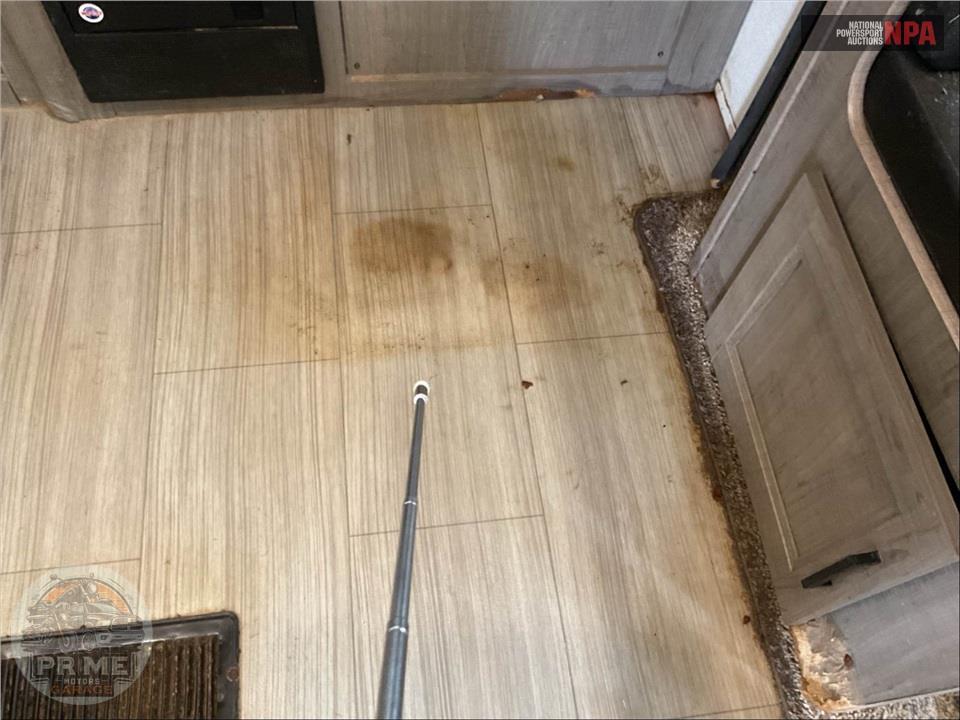 2021 Keystone Rv M-28 RKS - HIDEOUT LUXURY SERIES — фото 27
