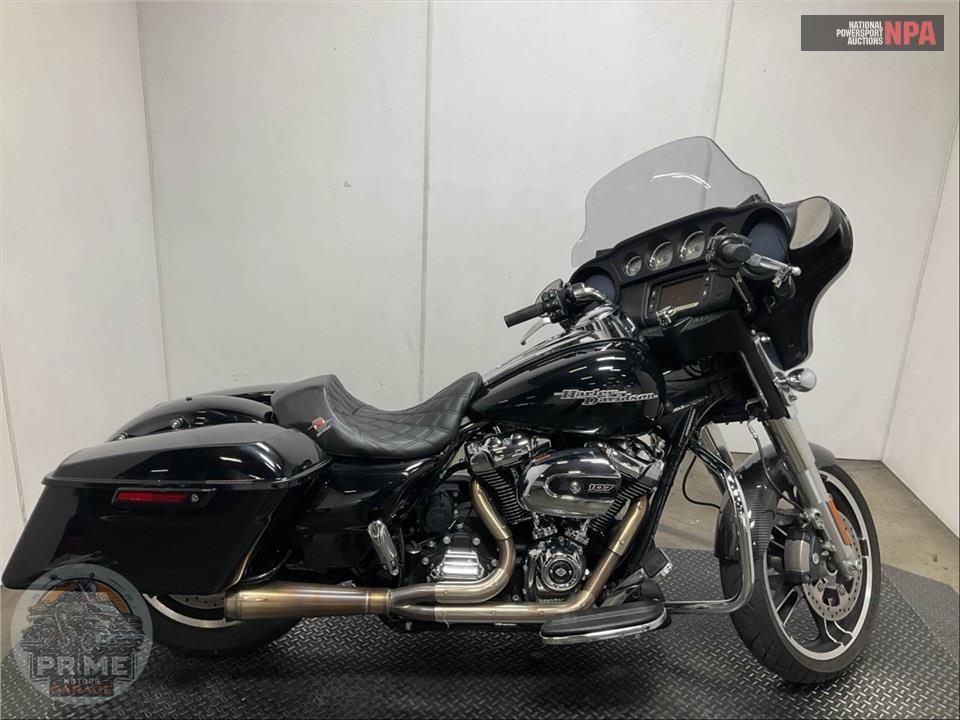 2018 Harley-Davidson FLHX STREET GLIDE — фото 1