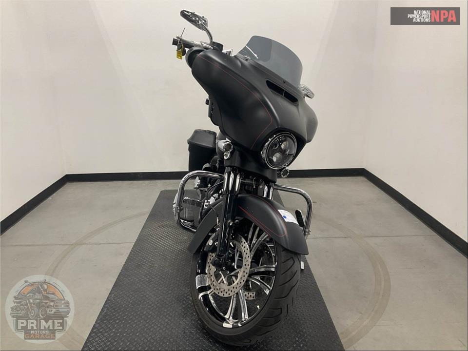 2015 Harley-Davidson FLHXS STREET GLIDE SPECIAL — фото 2