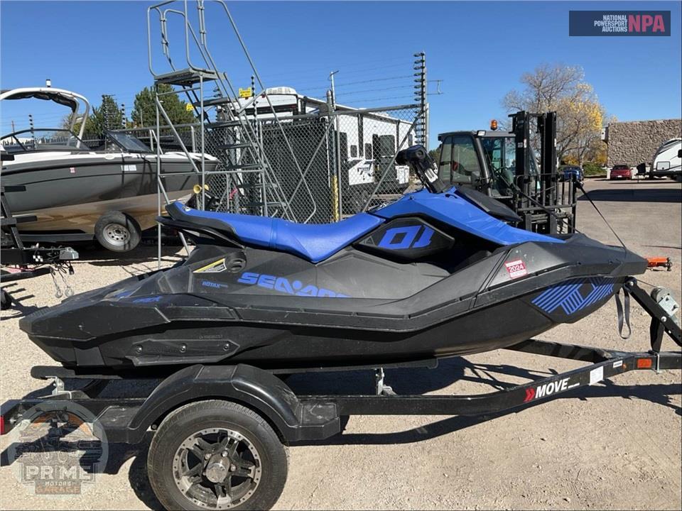 2023 Seadoo/Brp SPARK 2UP TRIXX — фото 1