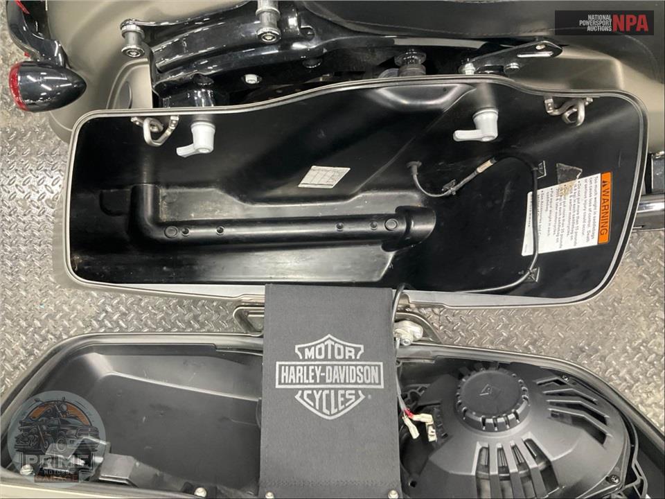 2018 Harley-Davidson FLHRXS ROAD KING SPECIAL — фото 4
