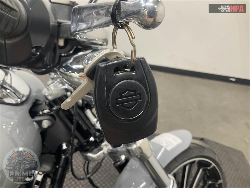 2026 Harley-Davidson FXBR BREAKOUT — фото 10