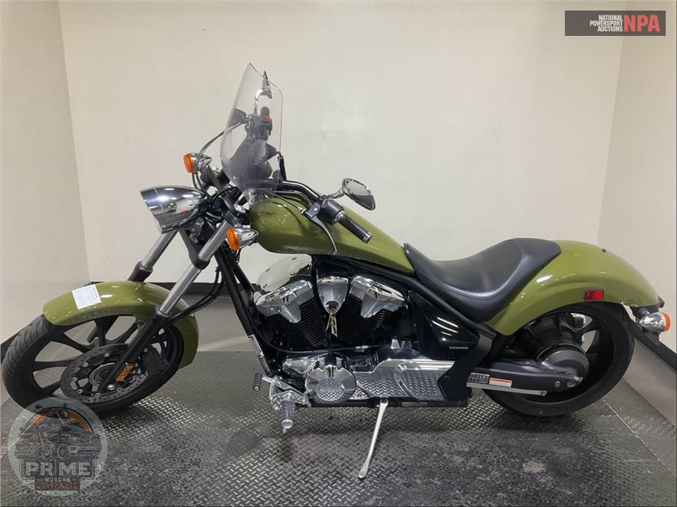 2025 Honda VT1300CXA FURY — фото 3