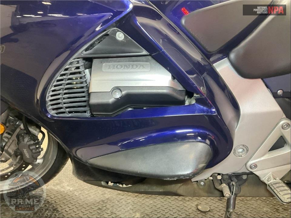 2004 Honda ST1300 A4 ABS — фото 8