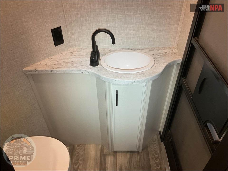 2023 Highland Ridge Rv M-395BHS - OPEN RANGE FIFTH WHEEL SERIES — фото 22