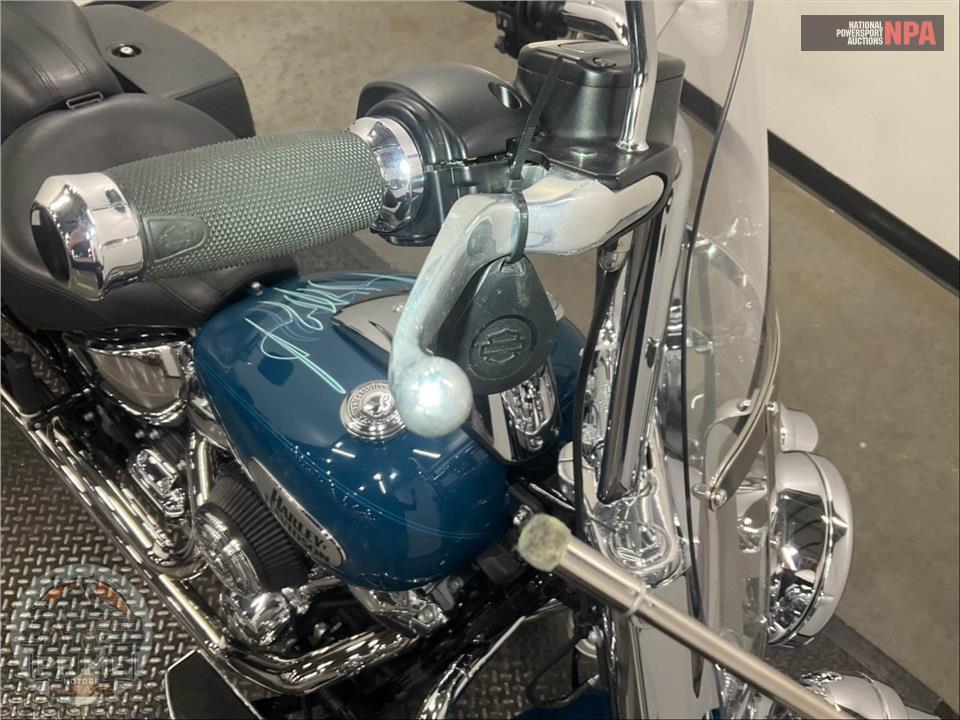 2021 Harley-Davidson FLHC HERITAGE CLASSIC — фото 28